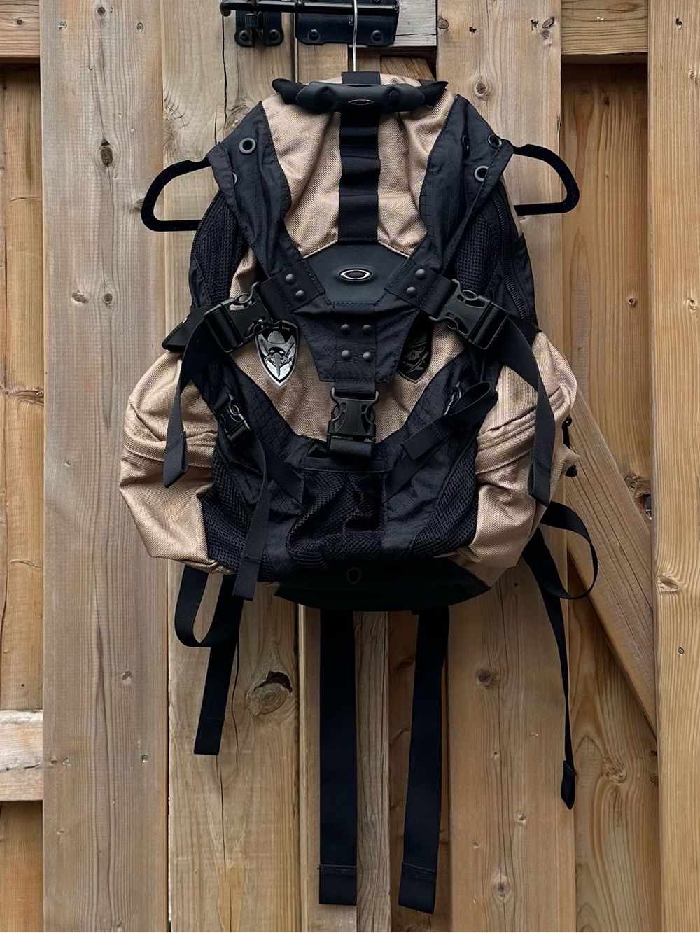RARE Vtg Oakley Icon 3.0 "Skull" Tactical Backpack- AMD Gaming Promo